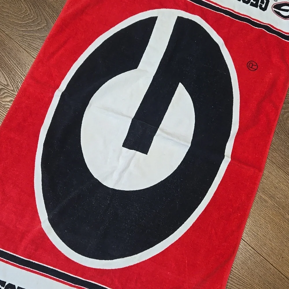 MCARTHY GEORGIA BULLDOGS BEACH TOWEL.. #7643
